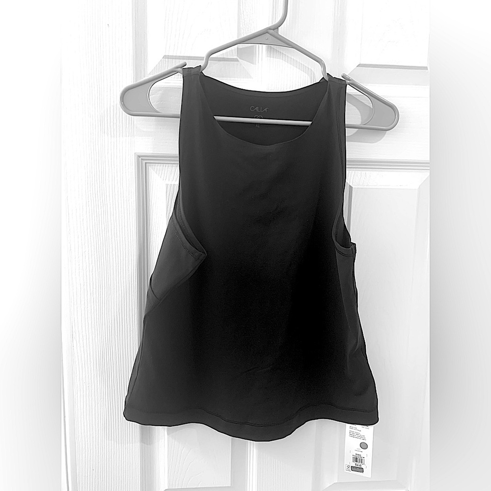NWT Women’s fitness tank XL